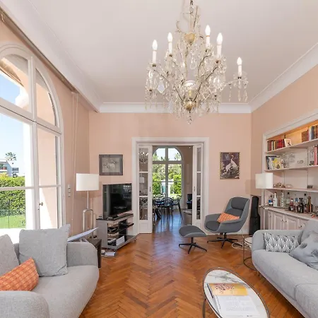 La Gloriette Azur Piscine Sauna Vue